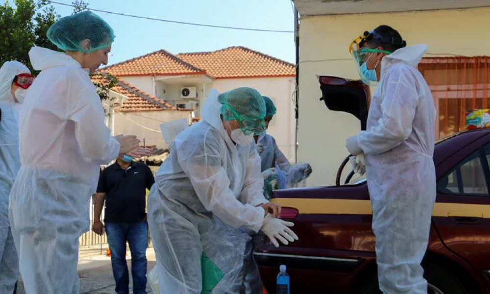 Αγοραστός: Έγιναν πάνω από 1.200 τεστ στον οικισμό Ρομά στη Νέα Σμύρνη